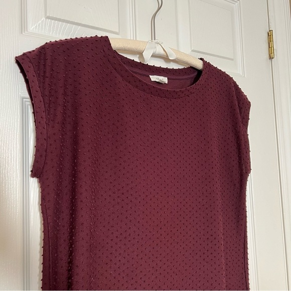Aritzia Wilfred Burgundy Short Cap Sleeve Textured Blouse Open Cross Back - Sz L - Picture 3 of 16